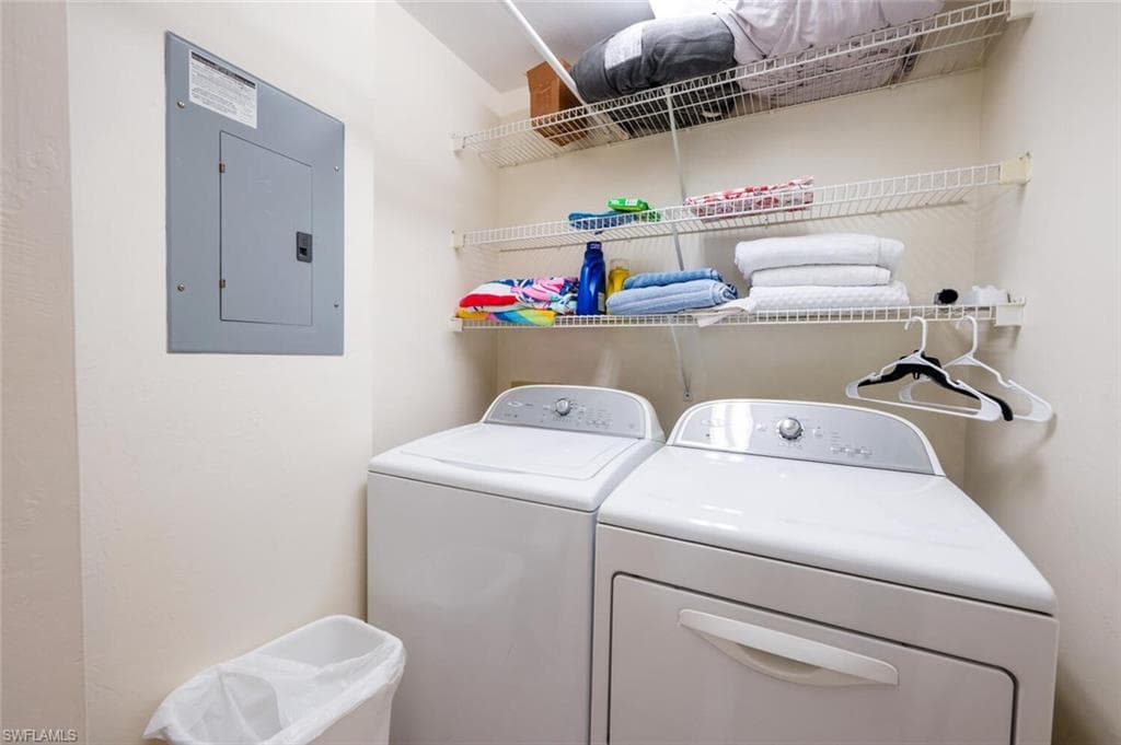 7762 Gardner DR # 102, NAPLES FL 34109-23