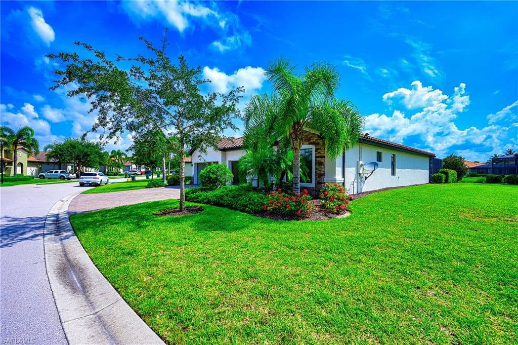 4604 Abaca CIR, NAPLES FL 34119-41