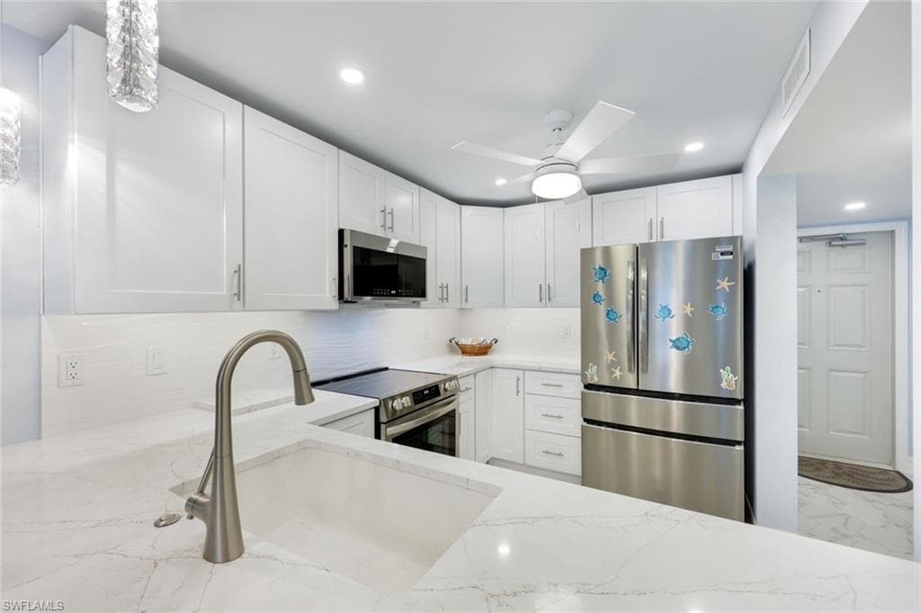 26000 Hickory BLVD # 105, BONITA SPRINGS FL 34134-5
