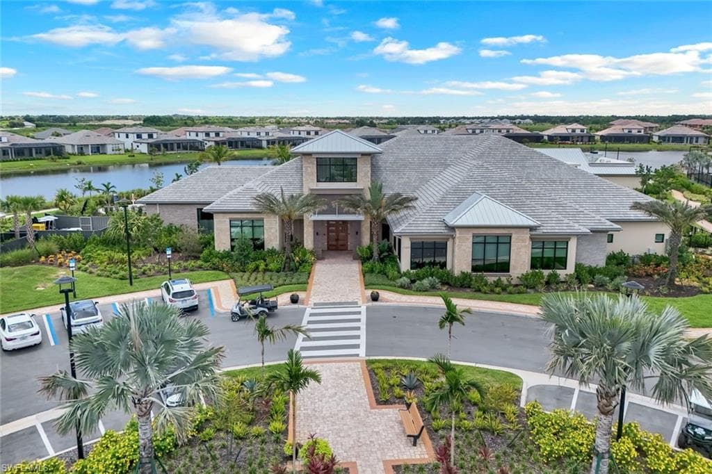 15653 Triesta LN, NAPLES FL 34114-26