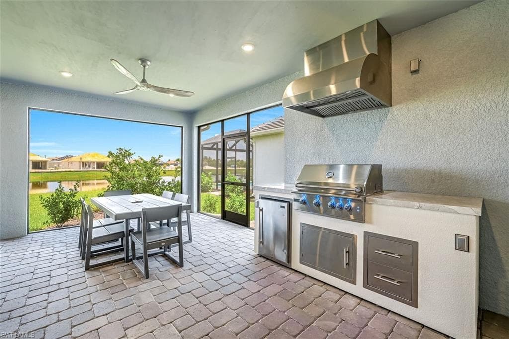 15653 Triesta LN, NAPLES FL 34114-19