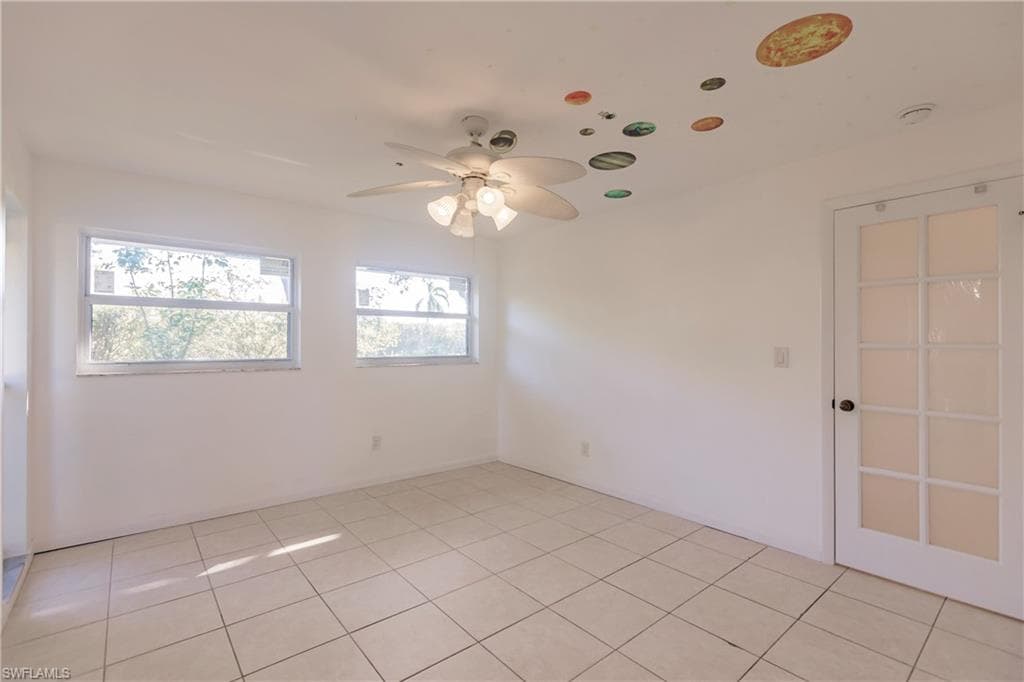 217 Yorkshire CT # 2, NAPLES FL 34112-22