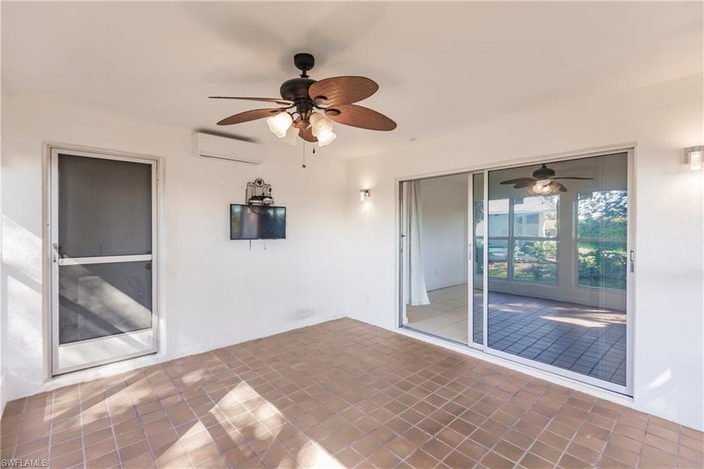 217 Yorkshire CT # 2, NAPLES FL 34112-27