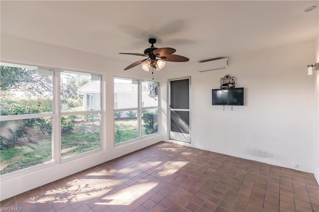 217 Yorkshire CT # 2, NAPLES FL 34112-28