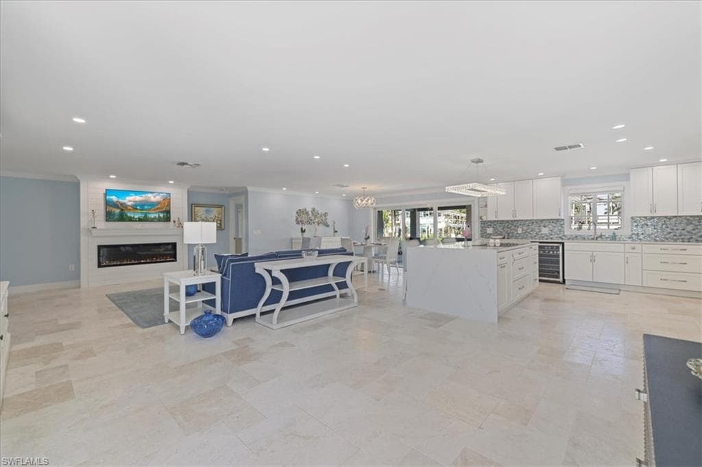 221 Albatross ST, FORT MYERS BEACH FL 33931-2