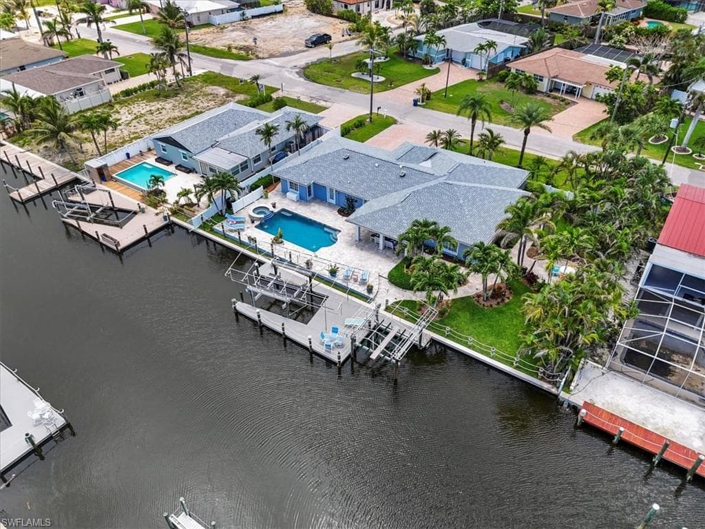 221 Albatross ST, FORT MYERS BEACH FL 33931-43