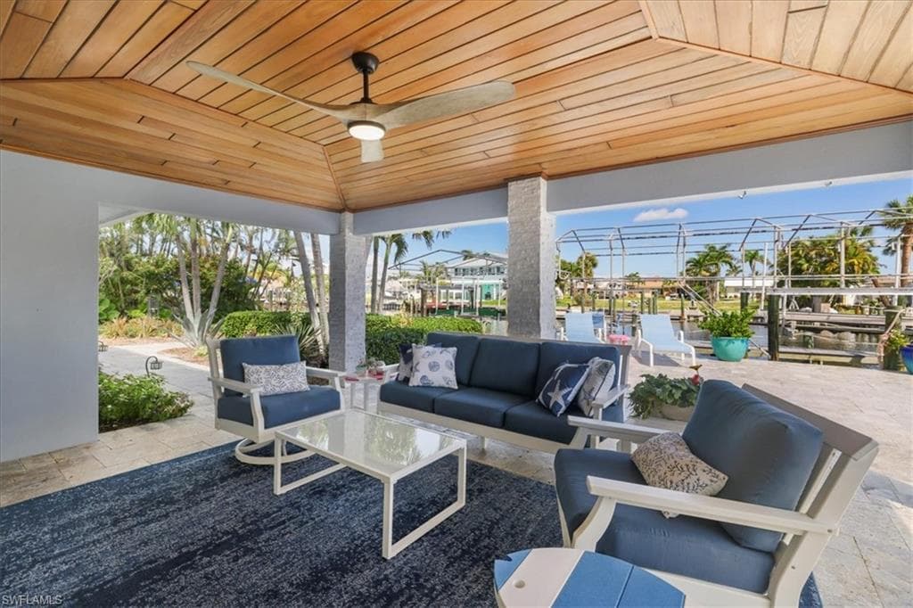 221 Albatross ST, FORT MYERS BEACH FL 33931-30