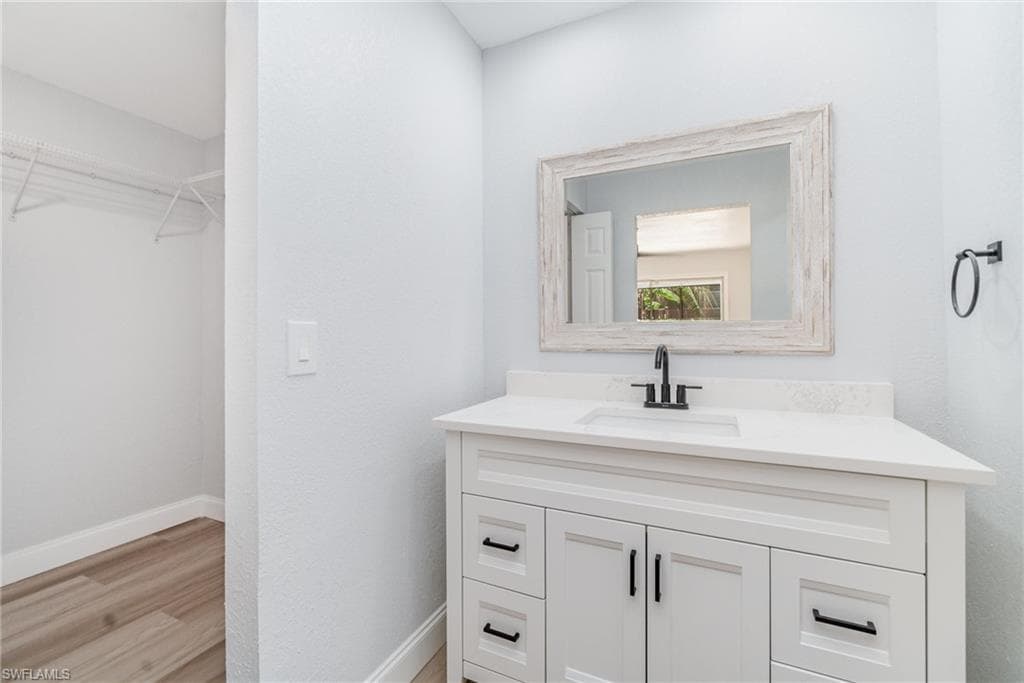 17287 Timber Oak LN, FORT MYERS FL 33908-14