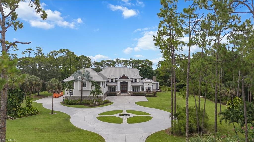 2263 Coach House LN, NAPLES FL 34105-2