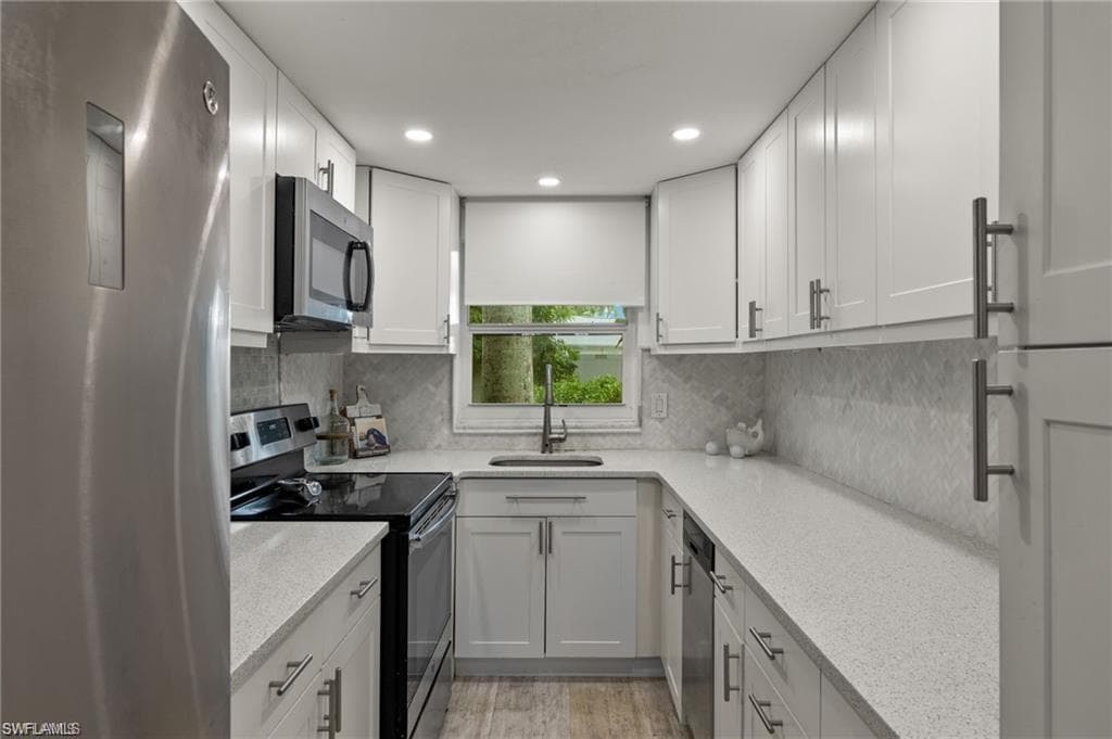 817 Courtington LN # 2, FORT MYERS FL 33919-9