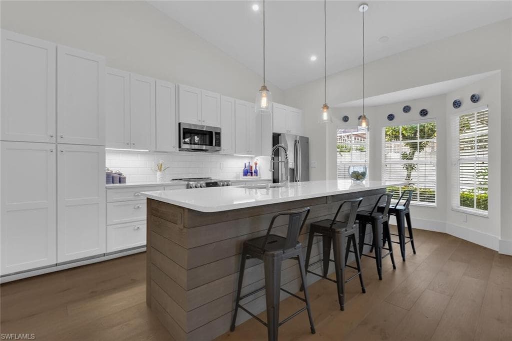 2124 Paget CIR # 1, NAPLES FL 34112-1