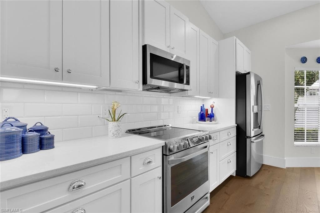 2124 Paget CIR # 1, NAPLES FL 34112-2