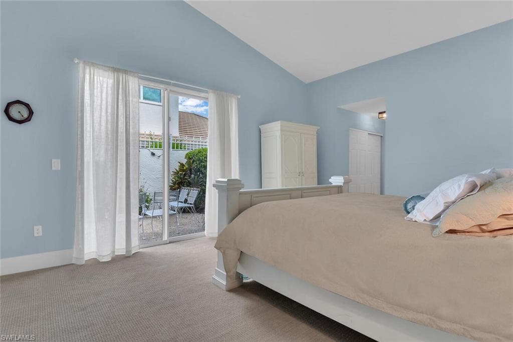 2124 Paget CIR # 1, NAPLES FL 34112-9