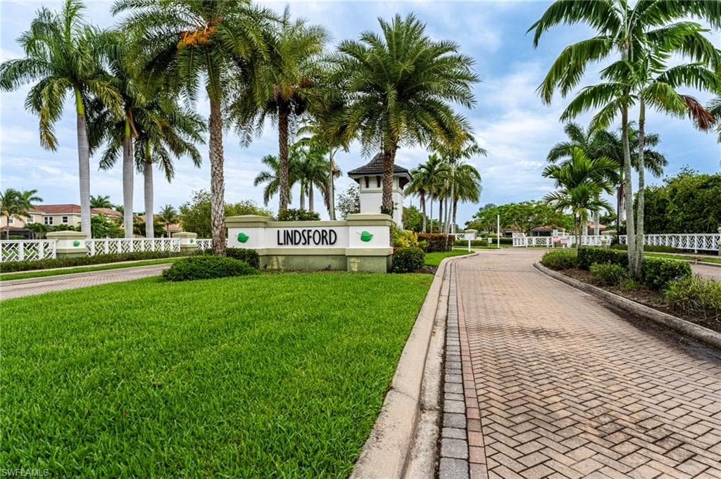4334 Dutchess Park RD, FORT MYERS FL 33916-32