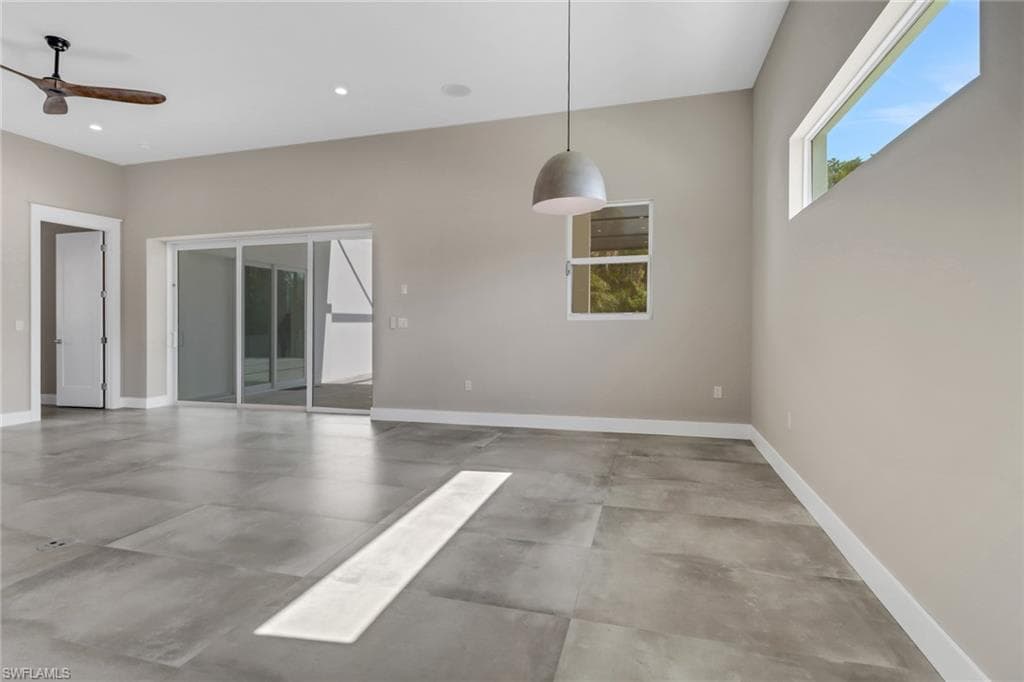 1415 13th AVE N, NAPLES FL 34102-4