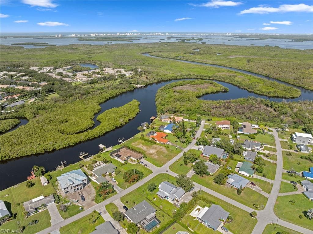 4947 Riverside DR, ESTERO FL 33928-6