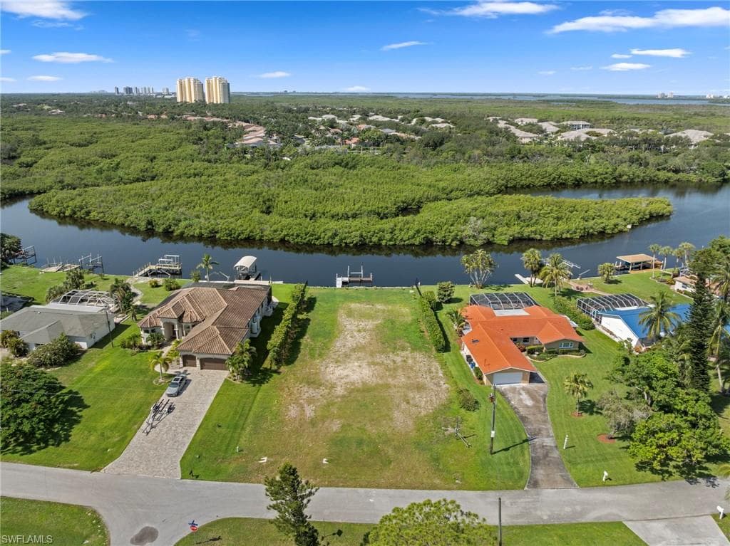 4947 Riverside DR, ESTERO FL 33928-3