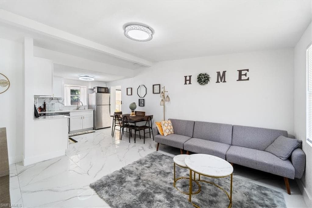 3064 Connecticut AVE, NAPLES FL 34112-5