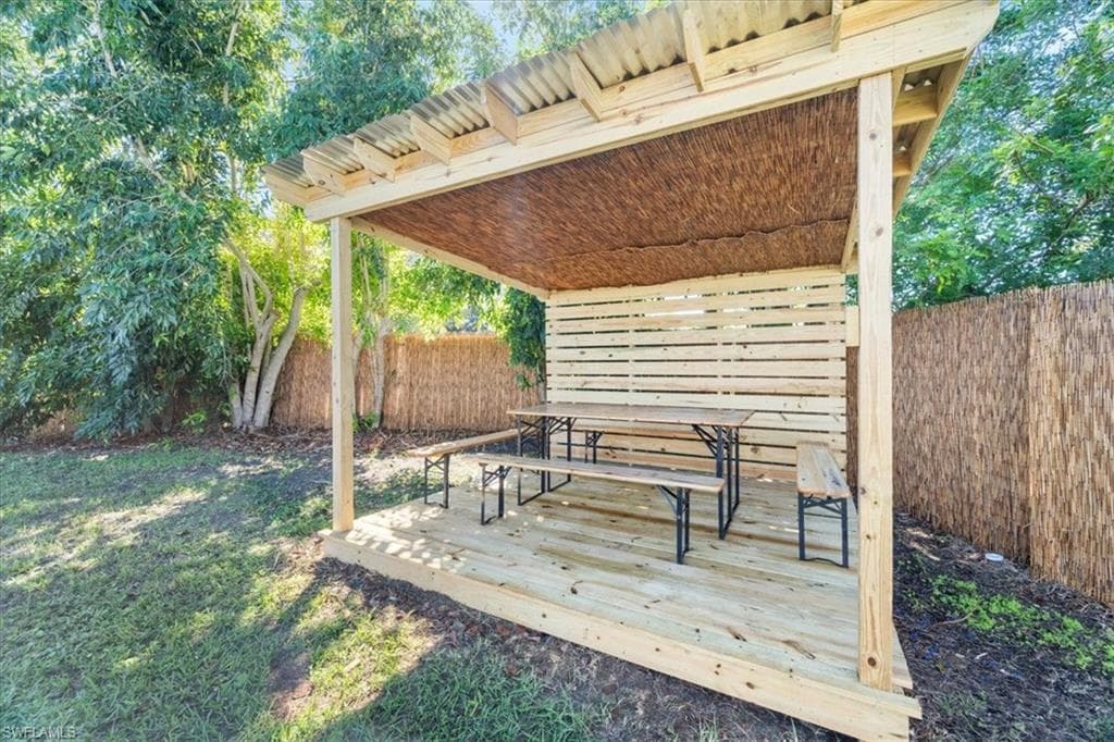 3064 Connecticut AVE, NAPLES FL 34112-27