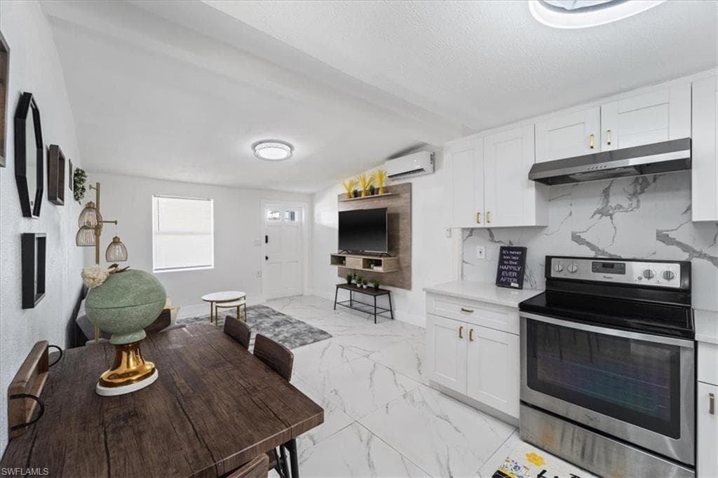 3064 Connecticut AVE, NAPLES FL 34112-10