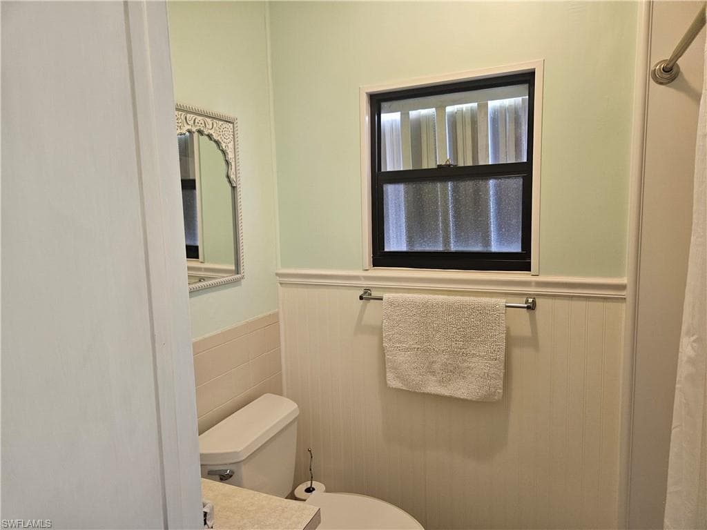 9 Amethyst AVE # 9A, NAPLES FL 34114-21