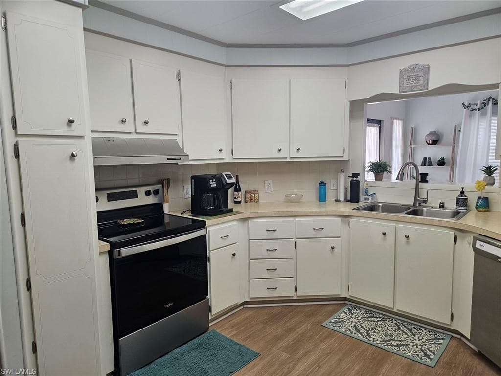 9 Amethyst AVE # 9A, NAPLES FL 34114-6