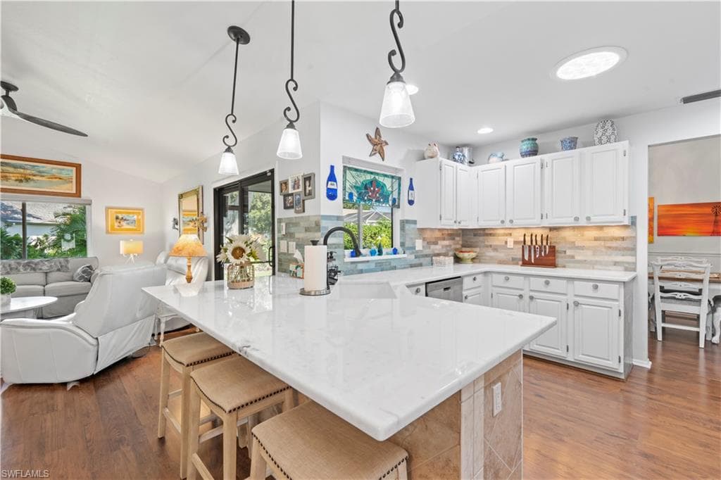 9967 Country Oaks DR-12