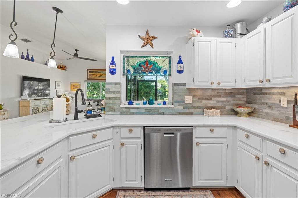 9967 Country Oaks DR-2