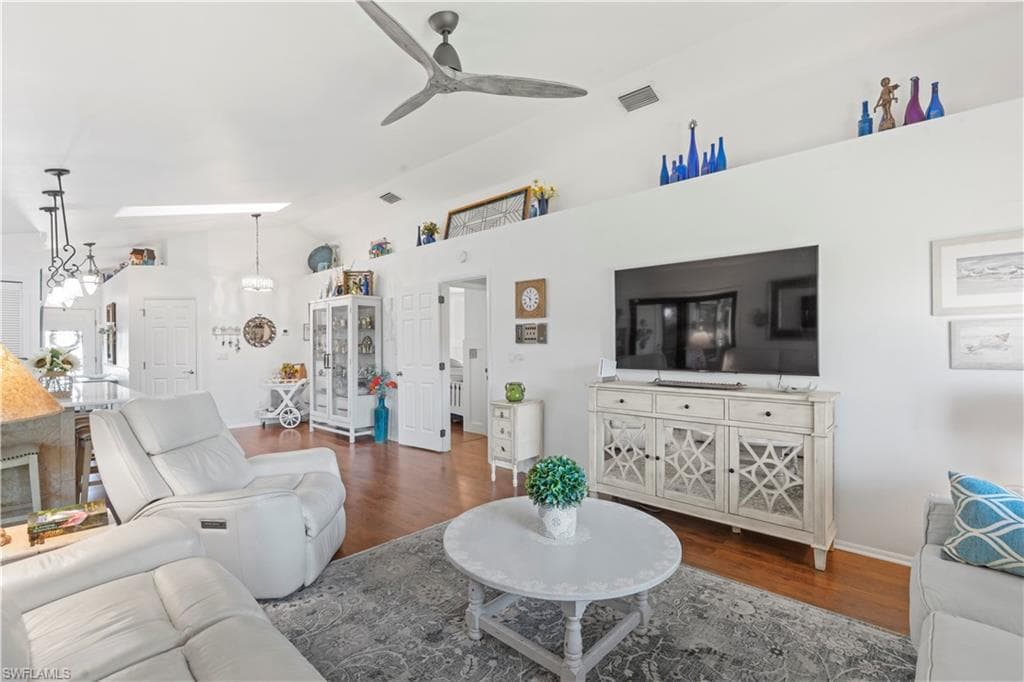 9967 Country Oaks DR-8