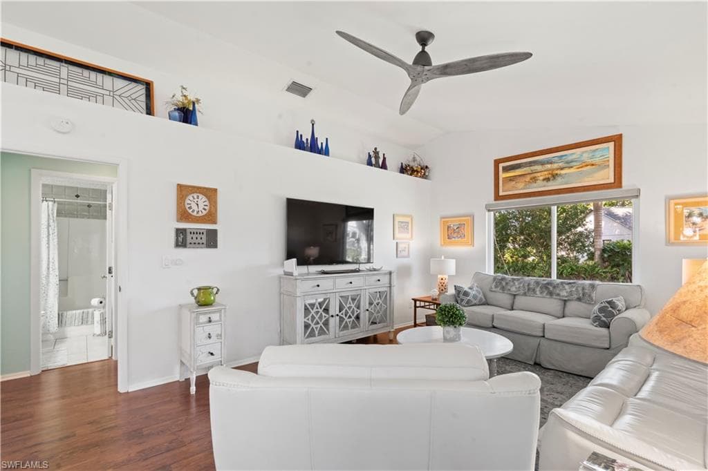 9967 Country Oaks DR-9
