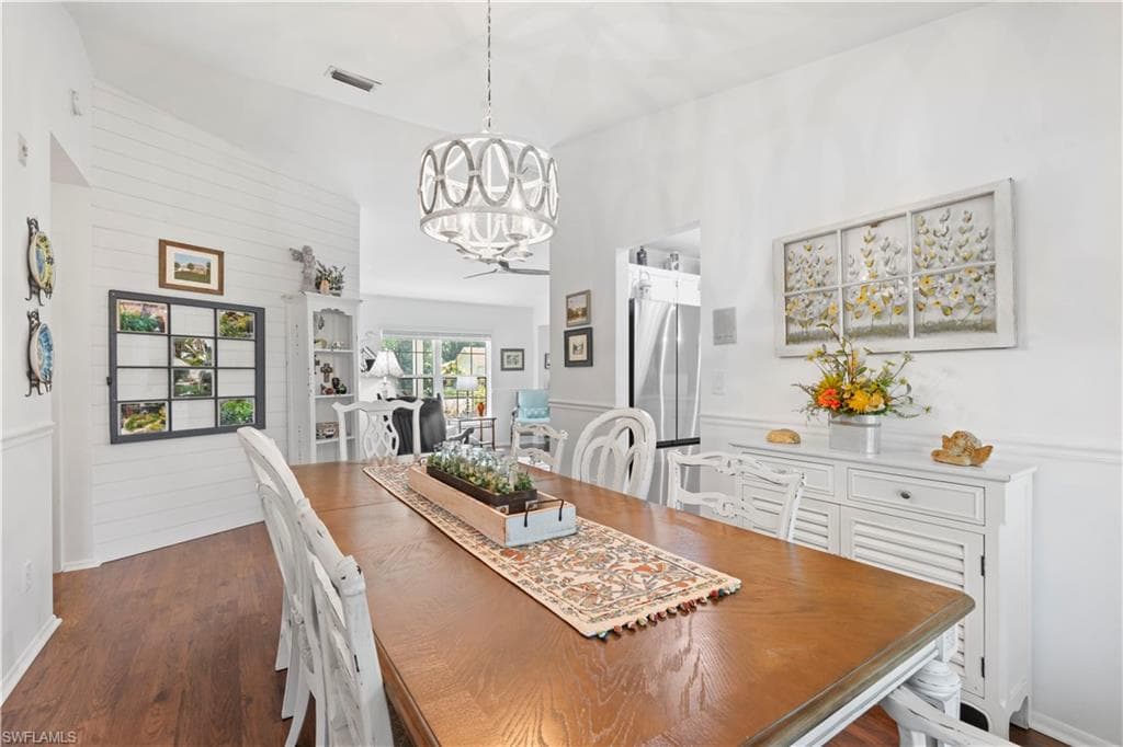 9967 Country Oaks DR-17