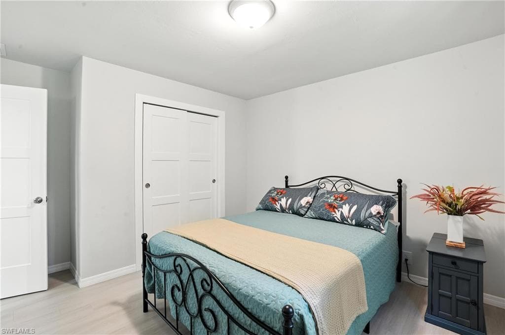 2131 Saint Croix AVE, FORT MYERS FL 33905-21