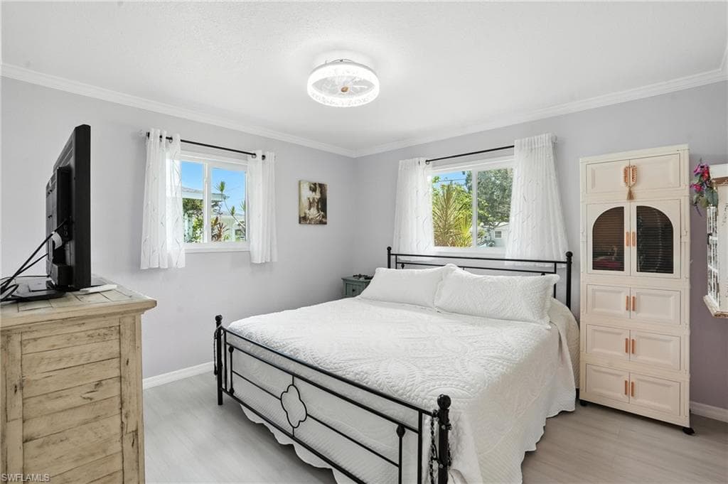 2131 Saint Croix AVE, FORT MYERS FL 33905-17