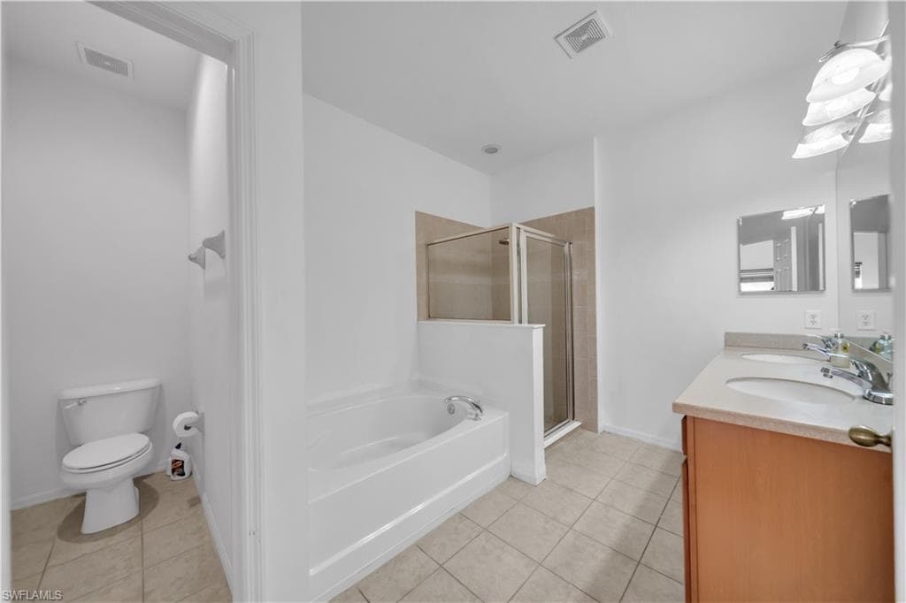 8125 Silver Birch WAY, LEHIGH ACRES FL 33971-34