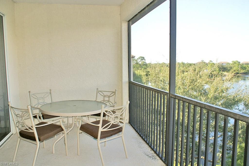 4640 Turnberry Lake DR # 403, ESTERO FL 33928-13