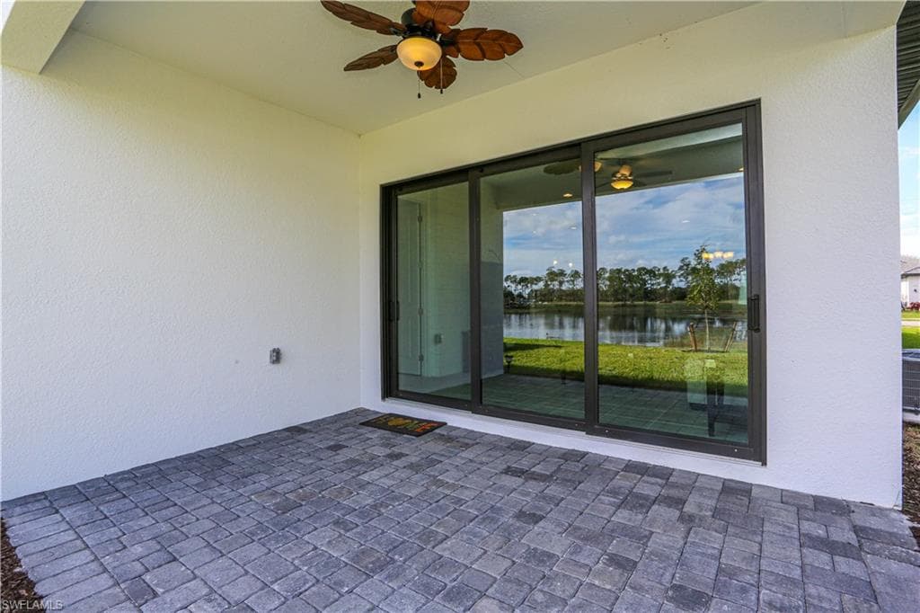 14759 Kingfisher LOOP, NAPLES FL 34120-33