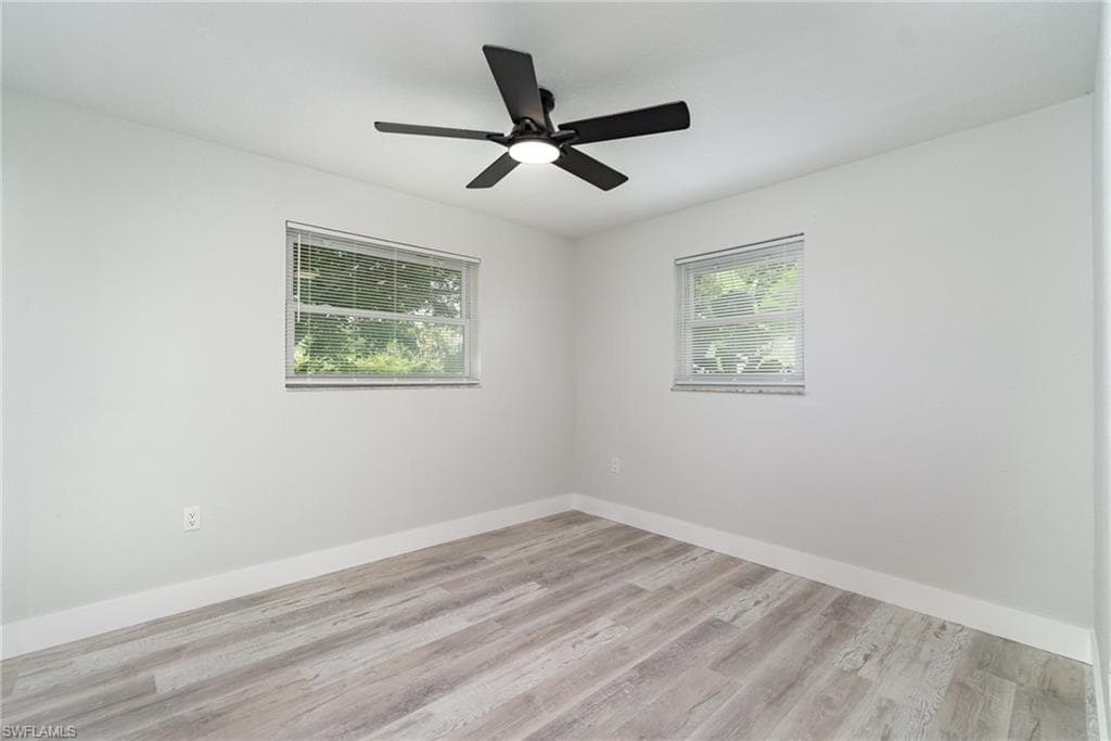 319 Arlington AVE, FORT MYERS FL 33905-21