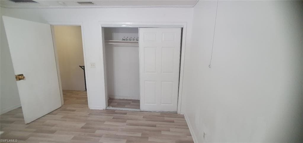 2524 Congress ST, FORT MYERS FL 33901-17