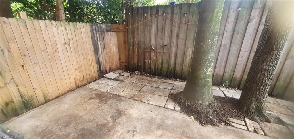 2524 Congress ST, FORT MYERS FL 33901-7