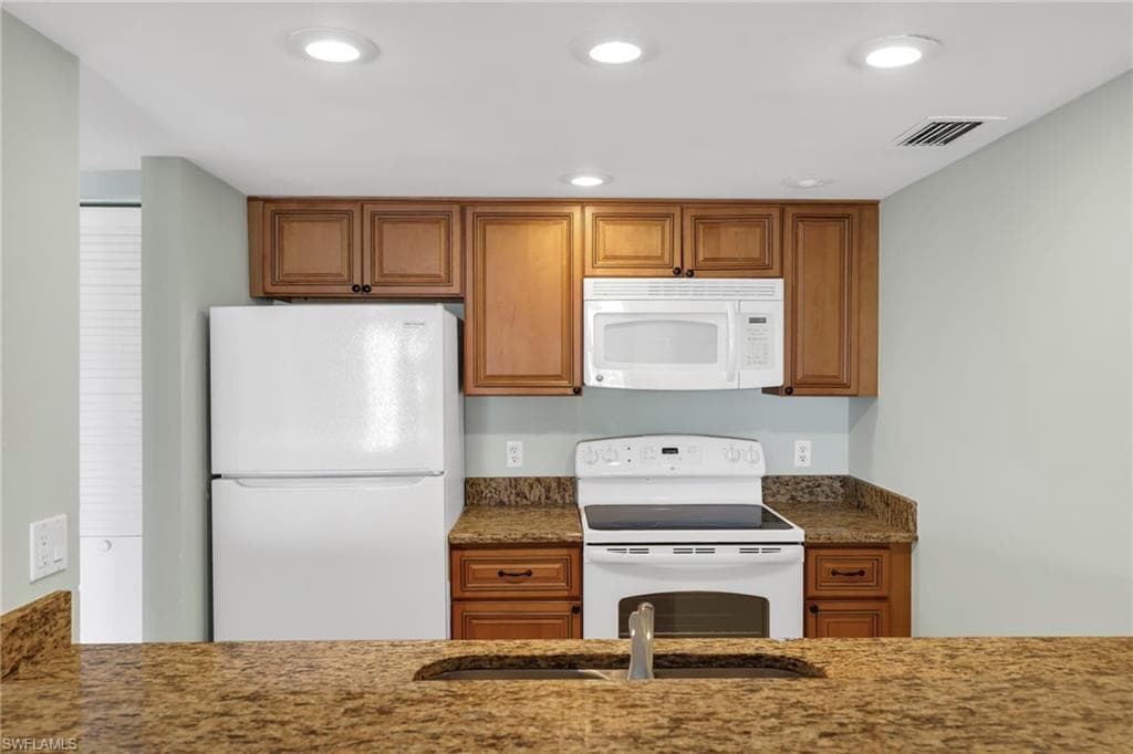 2885 Palm Beach BLVD # 101, FORT MYERS FL 33916-9