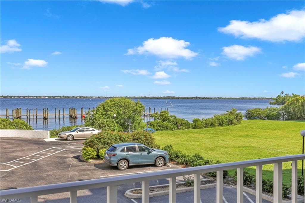 2885 Palm Beach BLVD # 101, FORT MYERS FL 33916-20