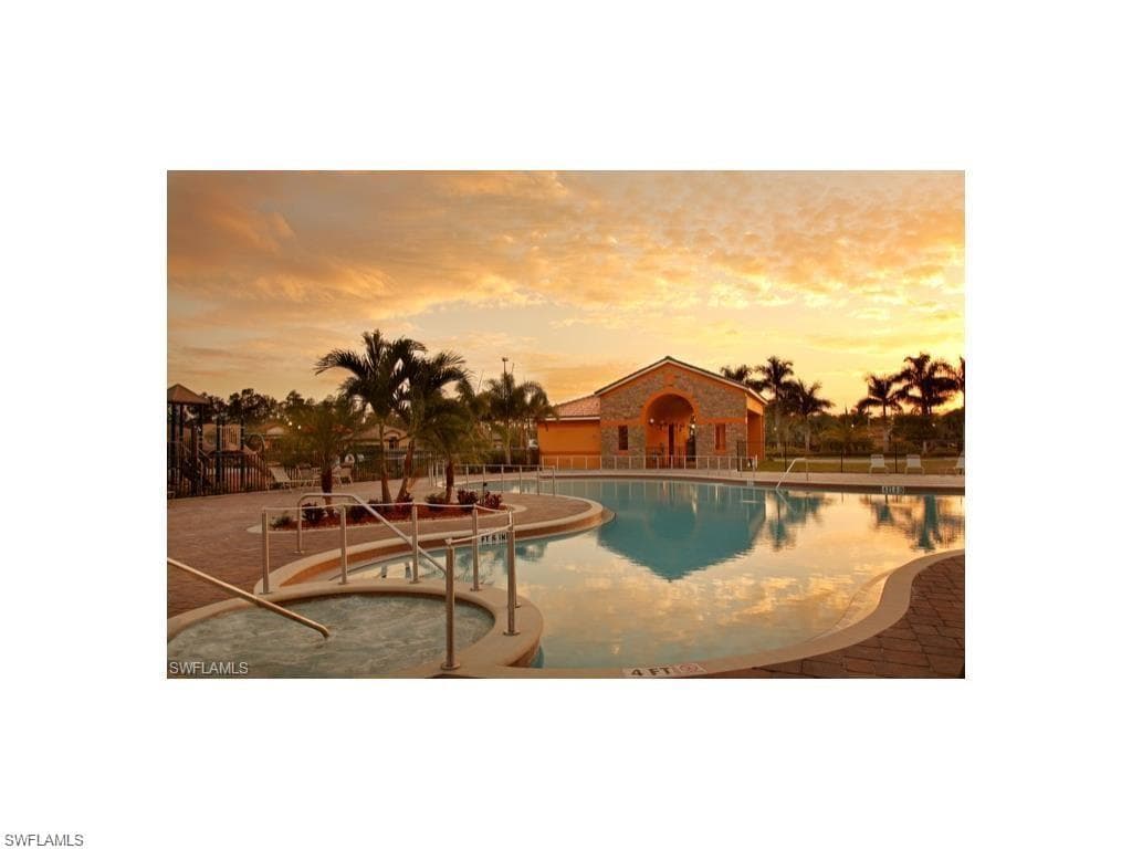 11083 CHERRY LAUREL DR, FORT MYERS FL 33912-18