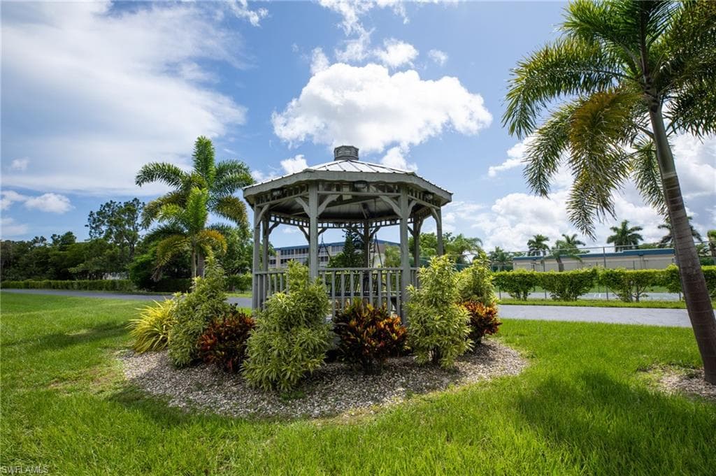 8041 S Woods CIR # 14, FORT MYERS FL 33919-28