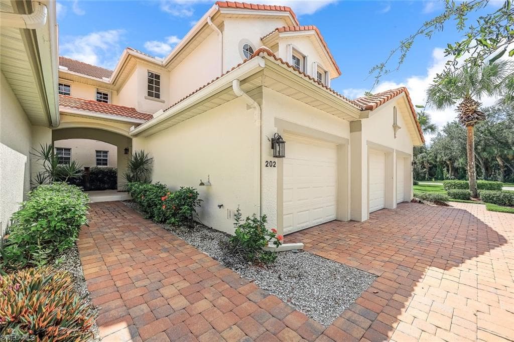 16580 Crownsbury WAY # 202, FORT MYERS FL 33908-19