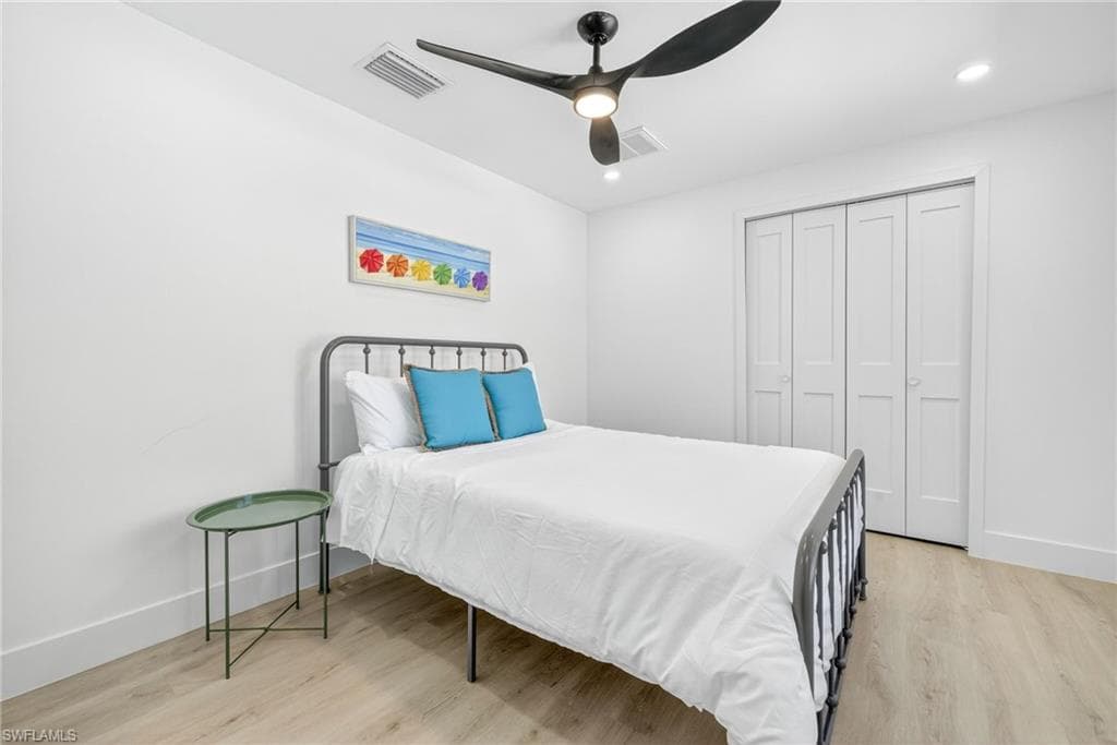 1105 Skiff PL, SANIBEL FL 33957-23