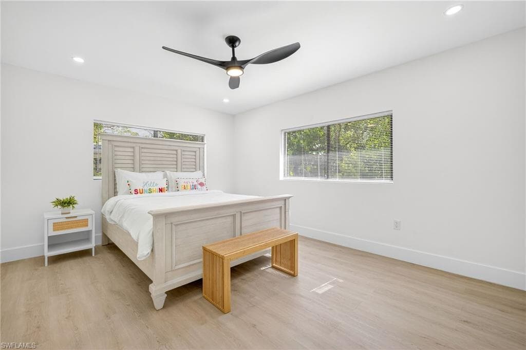 1105 Skiff PL, SANIBEL FL 33957-14