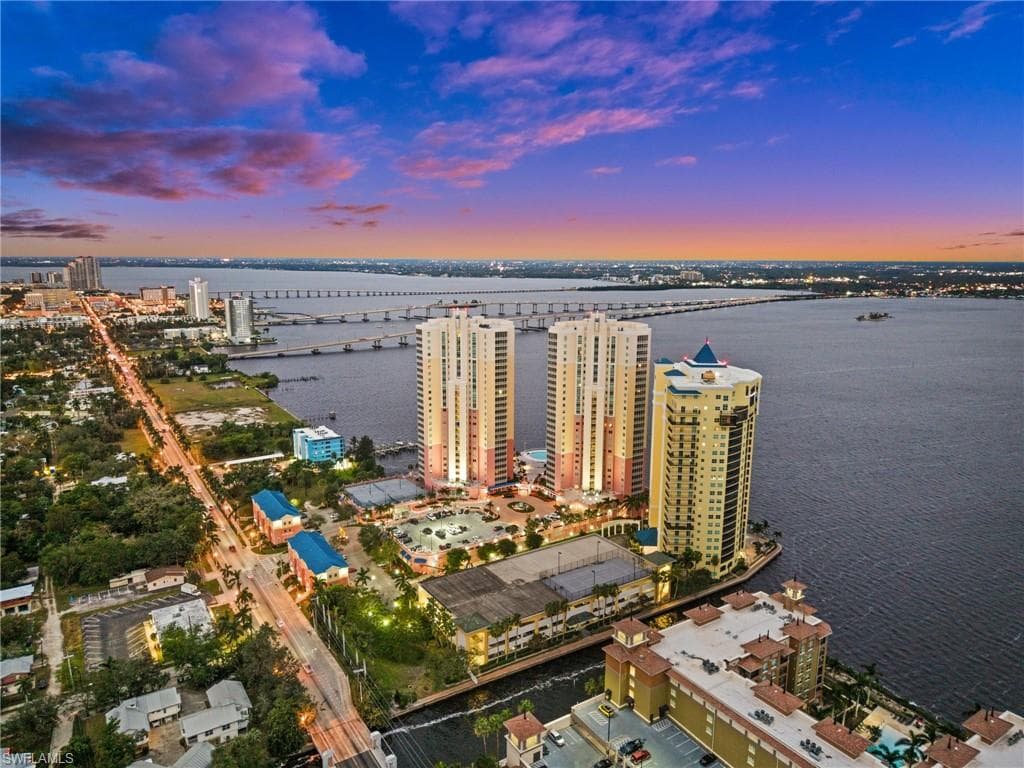 2743 1st ST # 505, FORT MYERS FL 33916-49