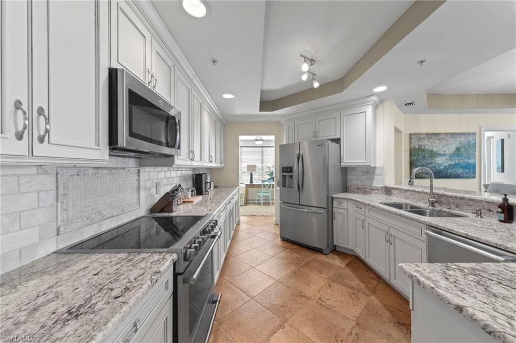 2743 1st ST # 505, FORT MYERS FL 33916-7