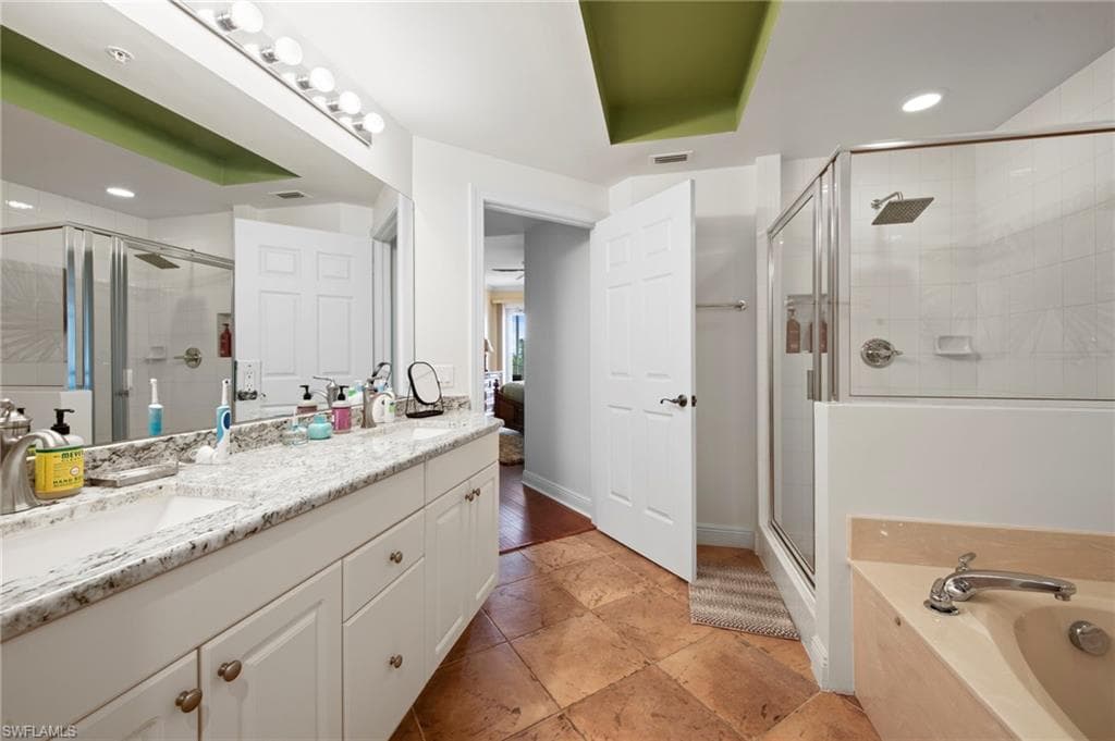 2743 1st ST # 505, FORT MYERS FL 33916-24