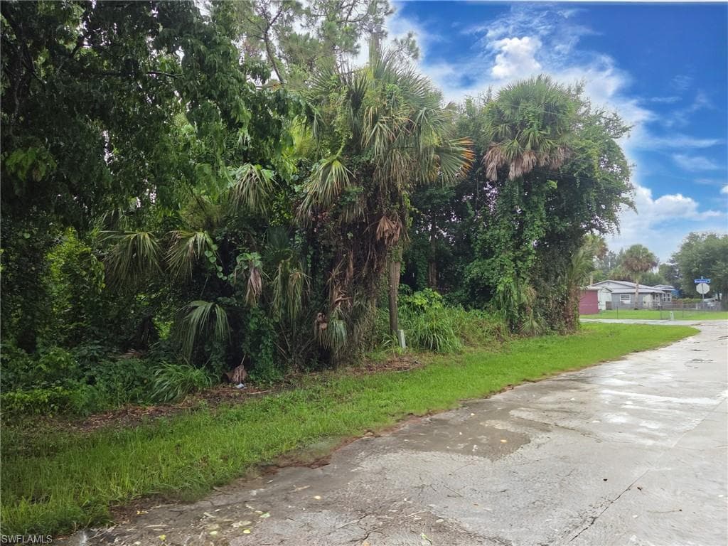 519 San Jose ST, NORTH FORT MYERS FL 33903-4